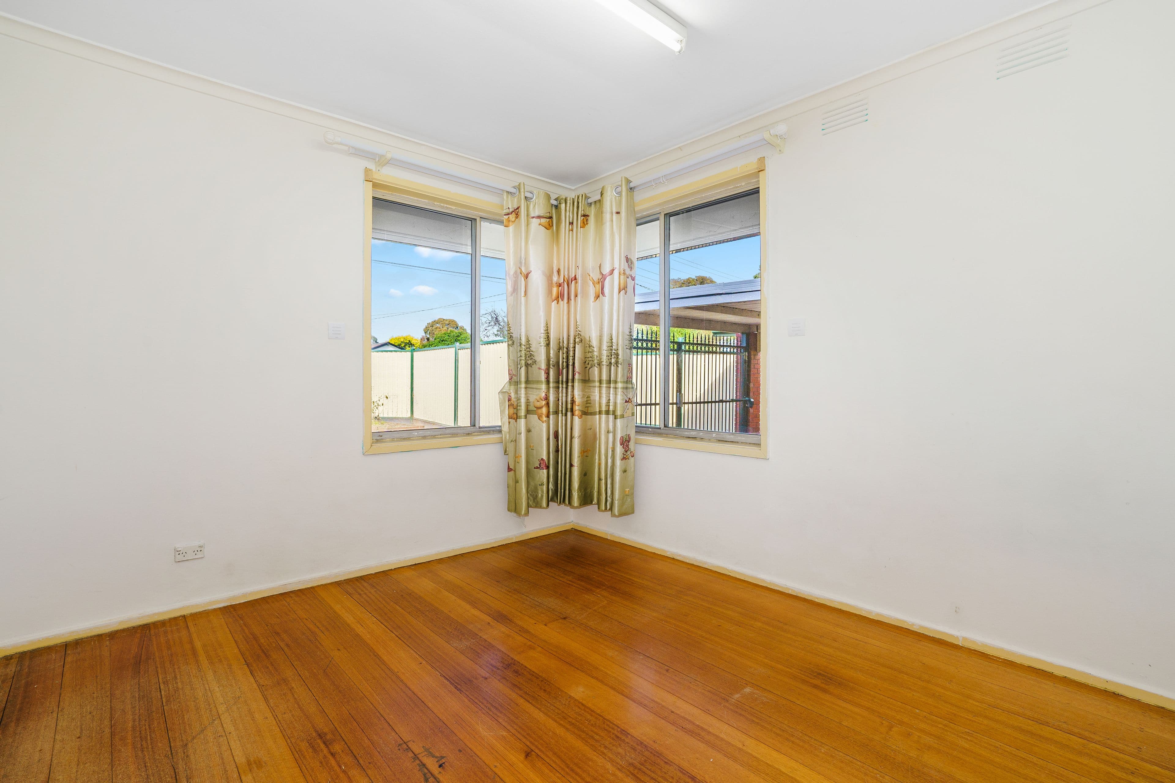 37 Ross Road, Altona North - Thumbnail 5