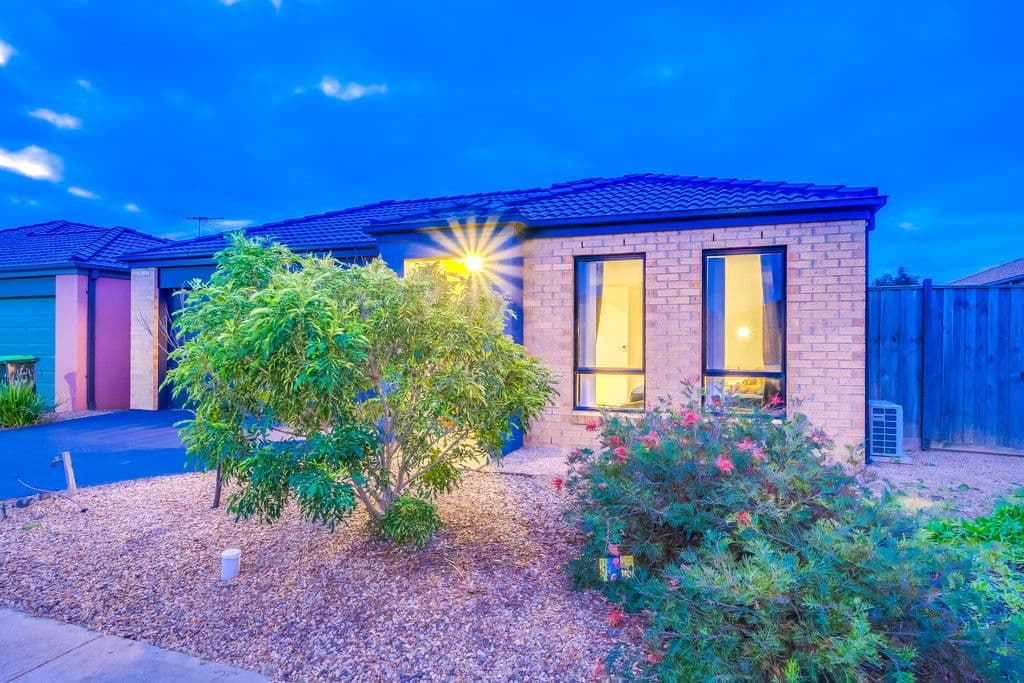 36 BARMERA Way, Truganina VIC 3029, Truganina - Thumbnail 2
