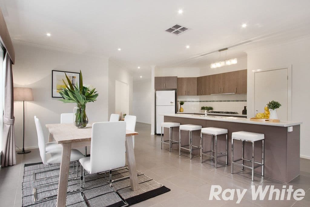 11 Bonneville Parade, Pakenham VIC 3810, Pakenham - Thumbnail 6