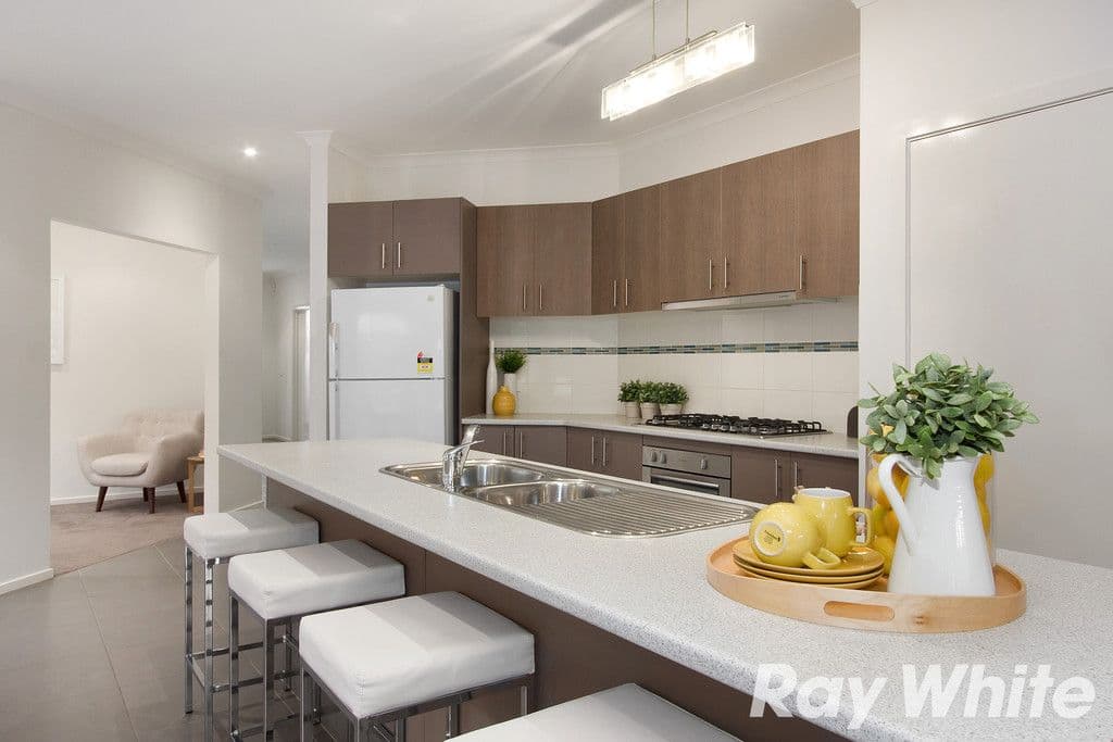 11 Bonneville Parade, Pakenham VIC 3810, Pakenham - Thumbnail 7