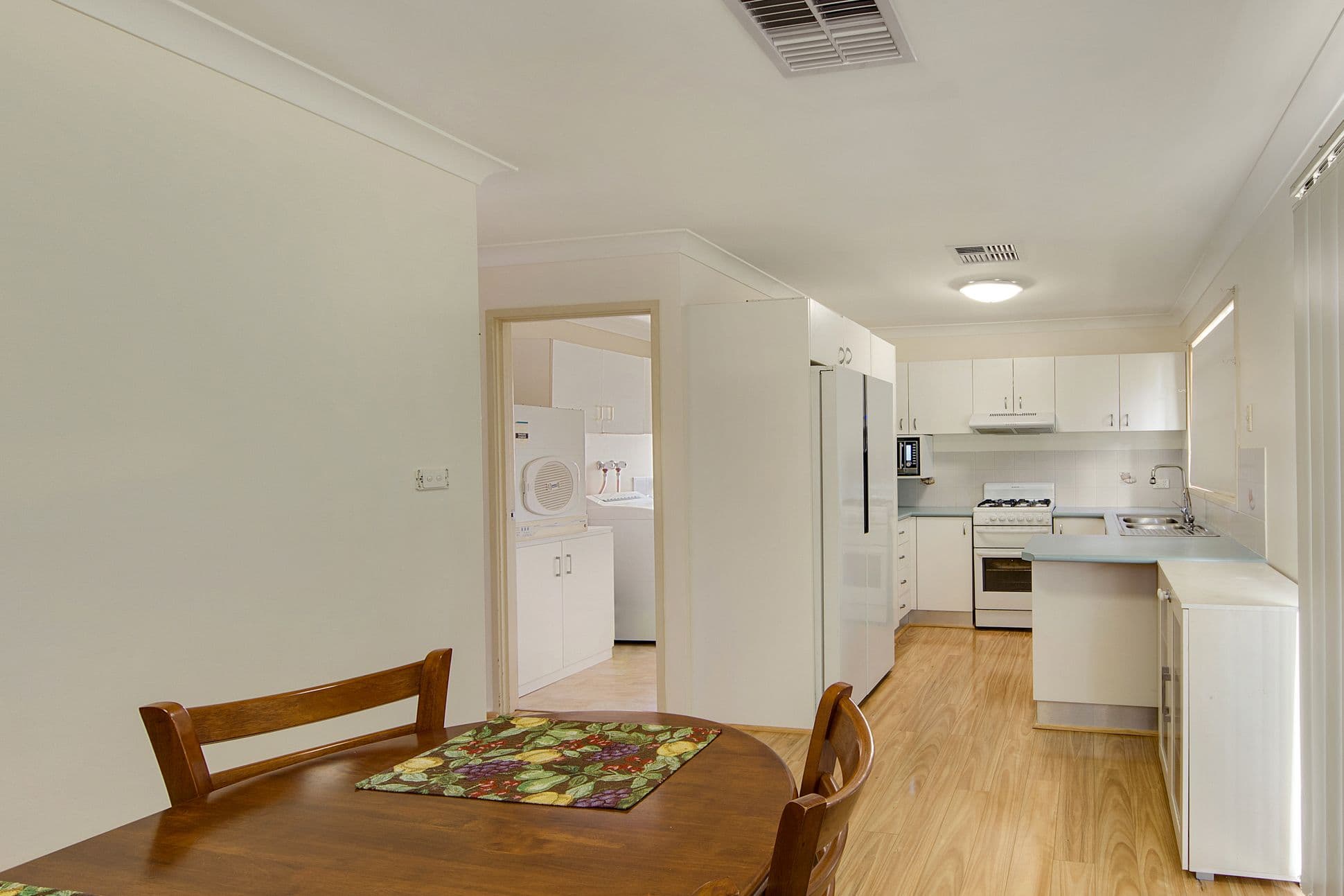 17 Davy Place, St Helens Park - Thumbnail 3