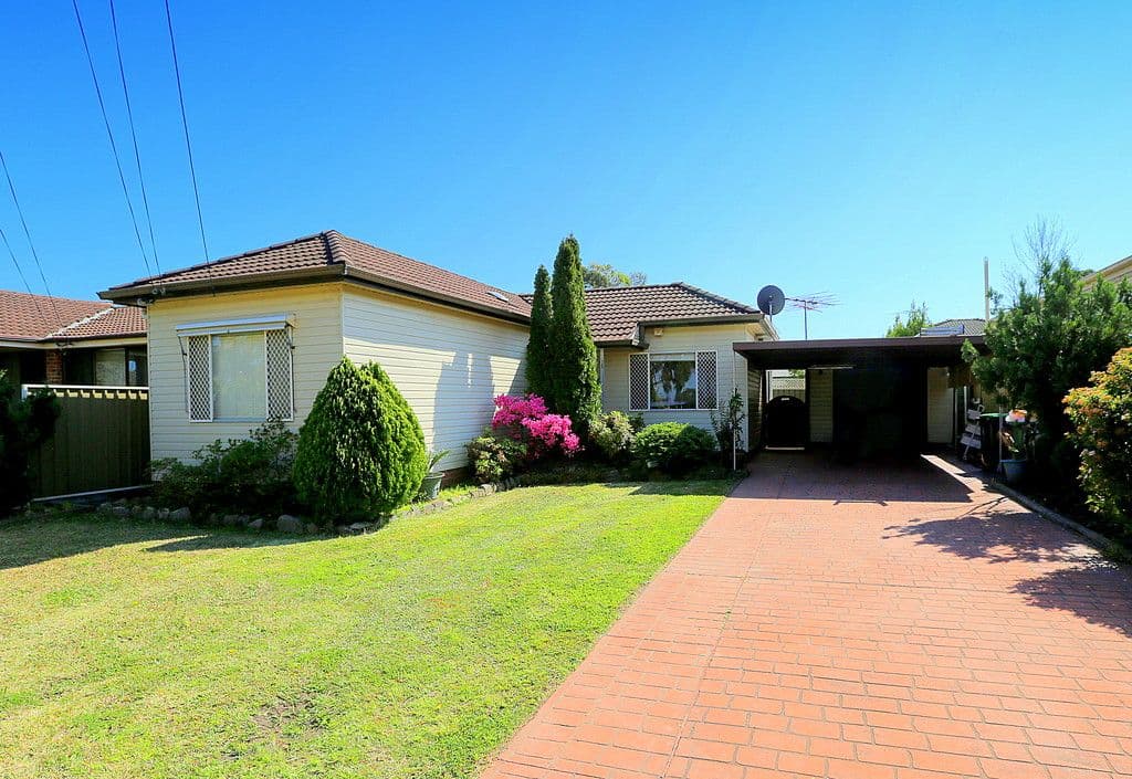 100 Yanderra Street, Condell Park NSW 2200, Condell Park - Image 1