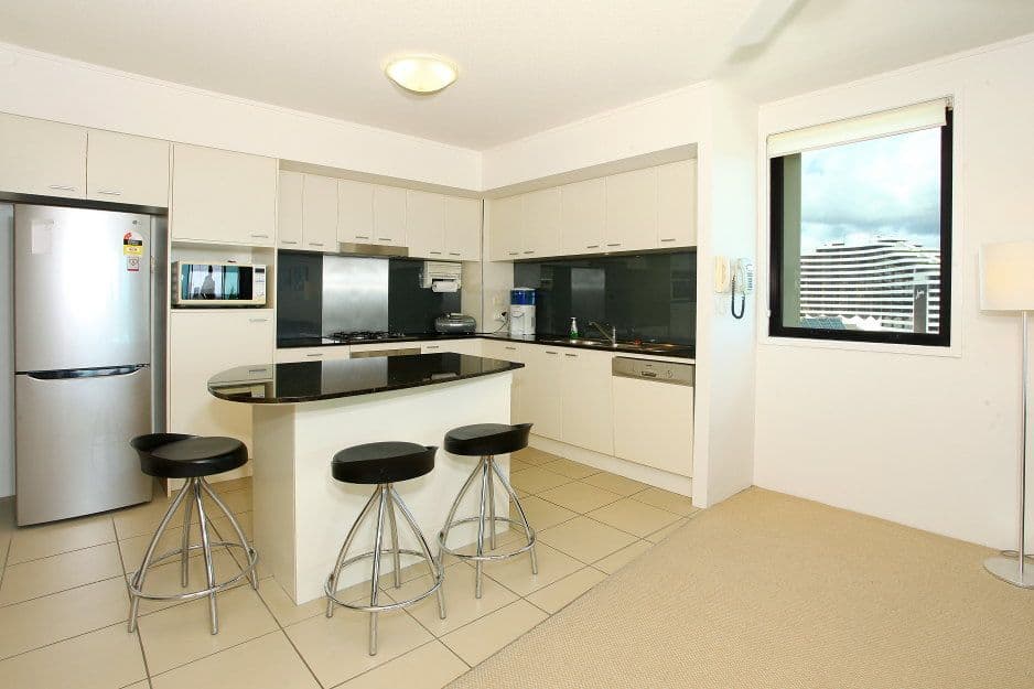 1302 'Broadbeach on the Park' 2685 Gold Coast Highway, Broadbeach QLD 4218, Broadbeach - Thumbnail 6