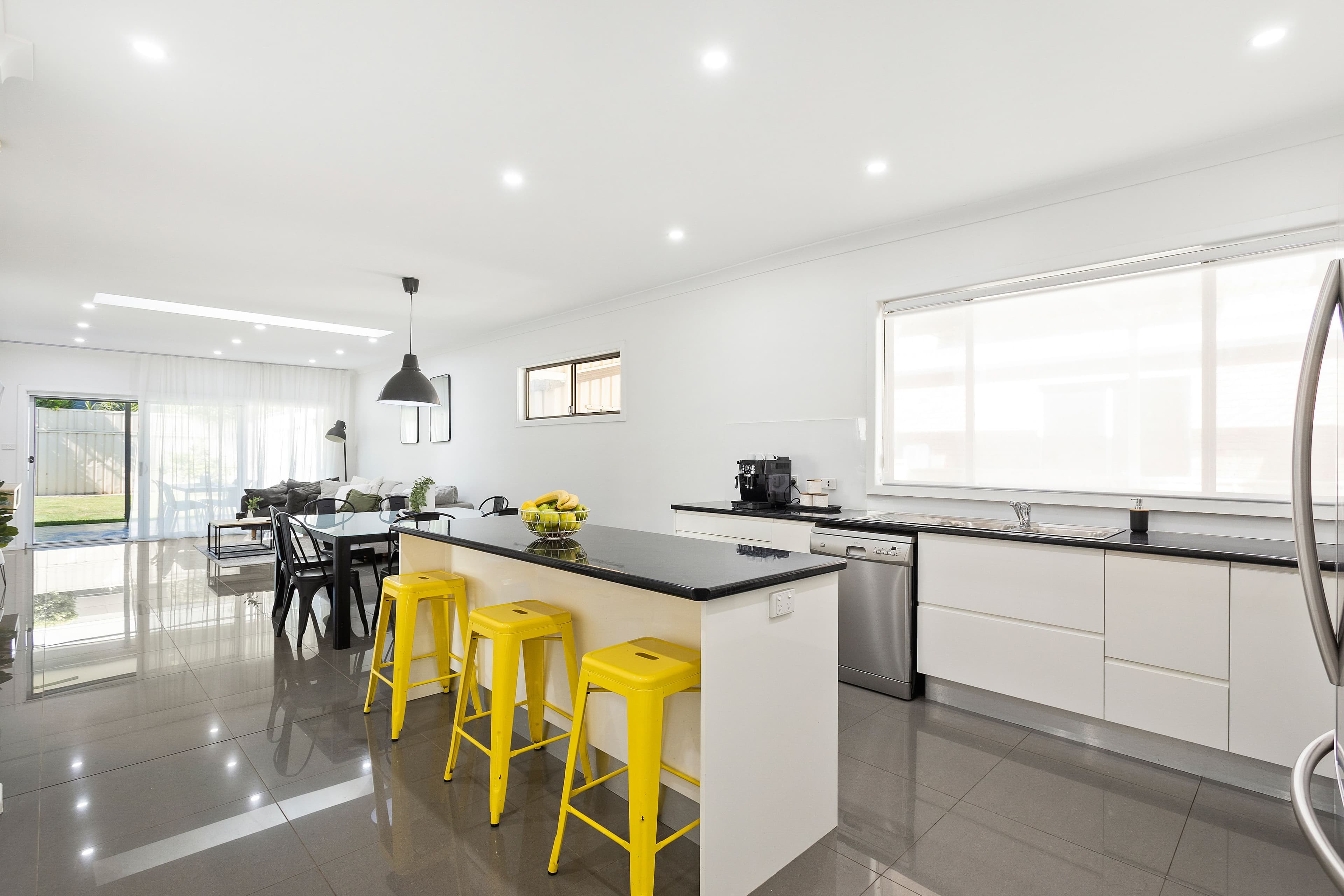 35 Veronica Street, Warilla NSW 2528, Warilla - Thumbnail 2