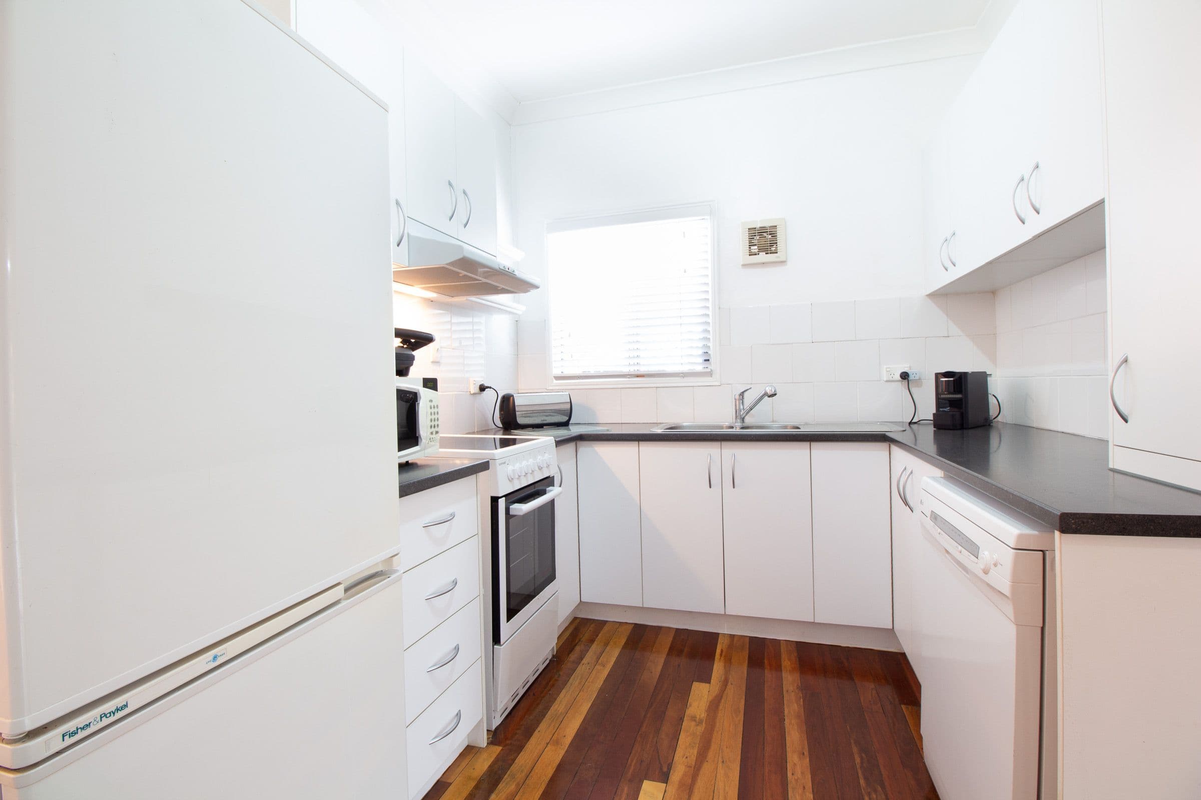 37 Old Logan Road, Gailes QLD 4300, Gailes - Thumbnail 3
