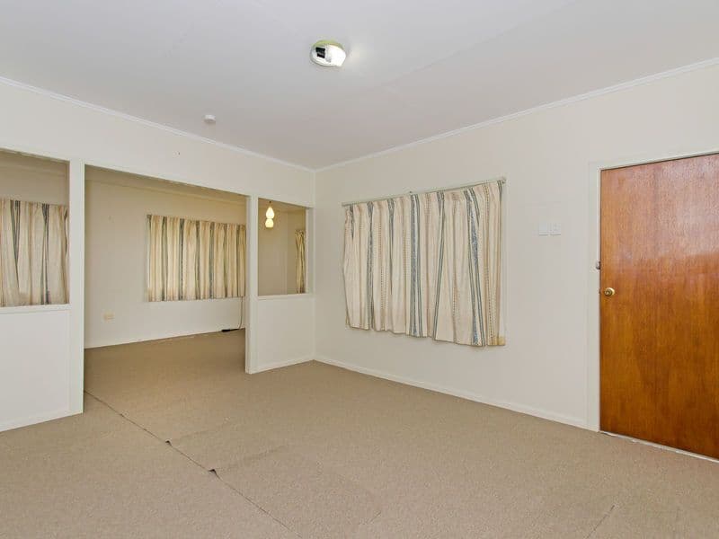 17 Ipswich Street, Riverview QLD 4303, Riverview - Thumbnail 4