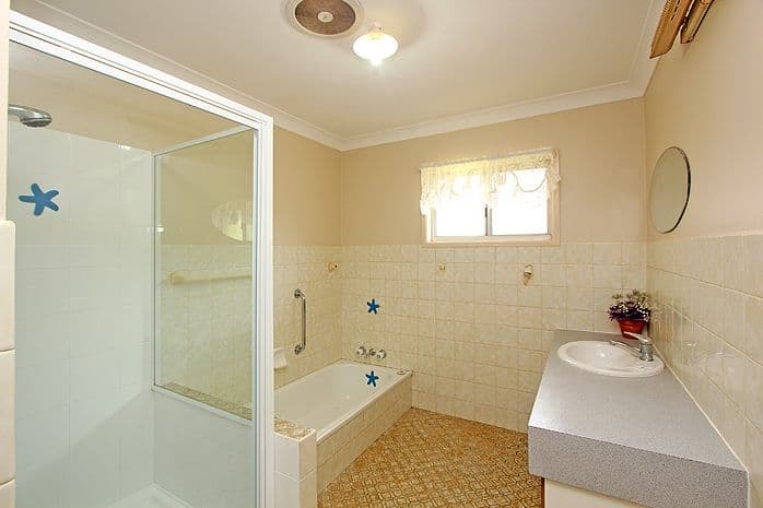 15 Marine Street, REDLAND BAY QLD 4165, Redland Bay - Thumbnail 5