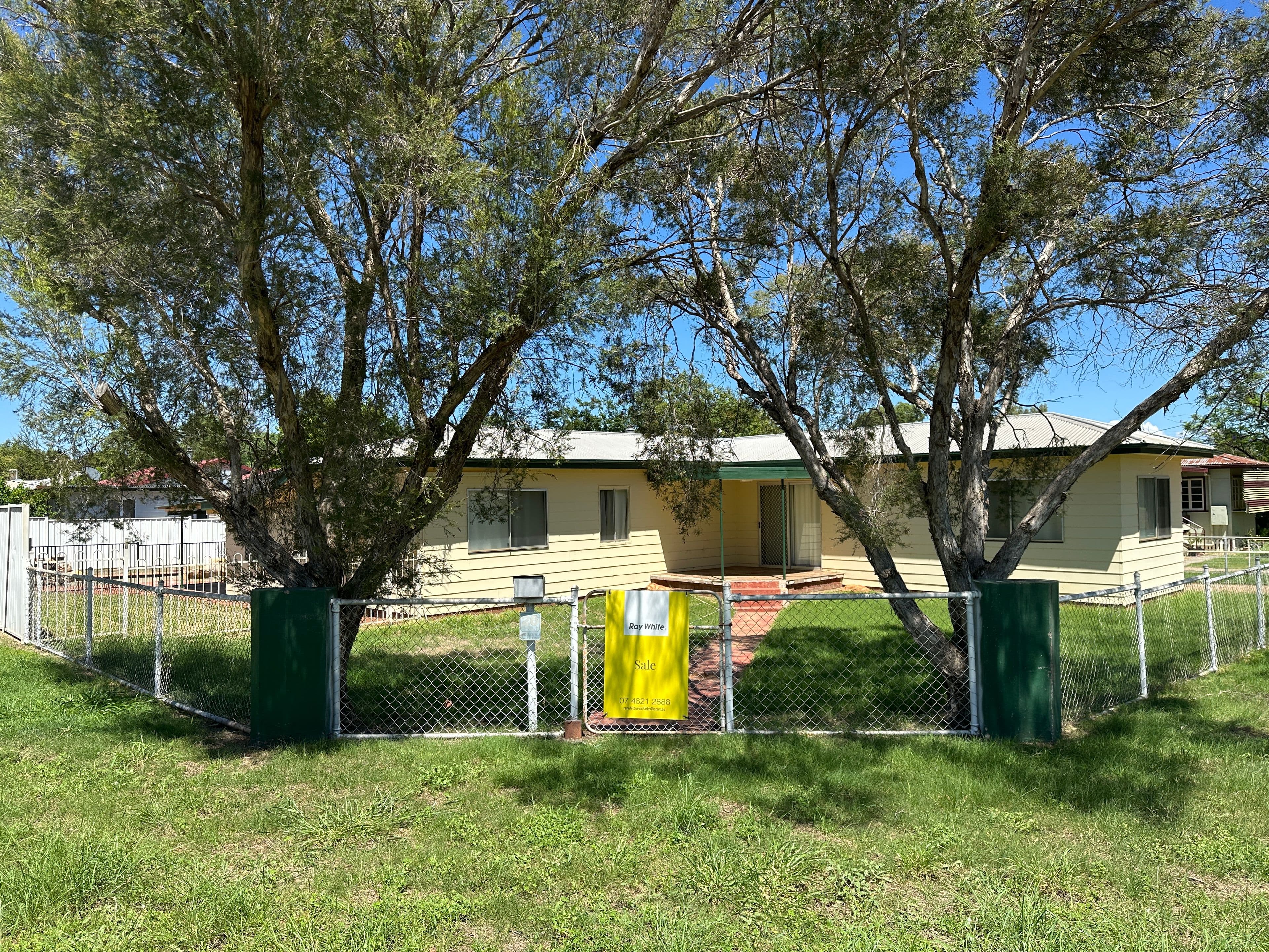 26 Deverell Street, Charleville QLD 4470, Charleville - Thumbnail 4