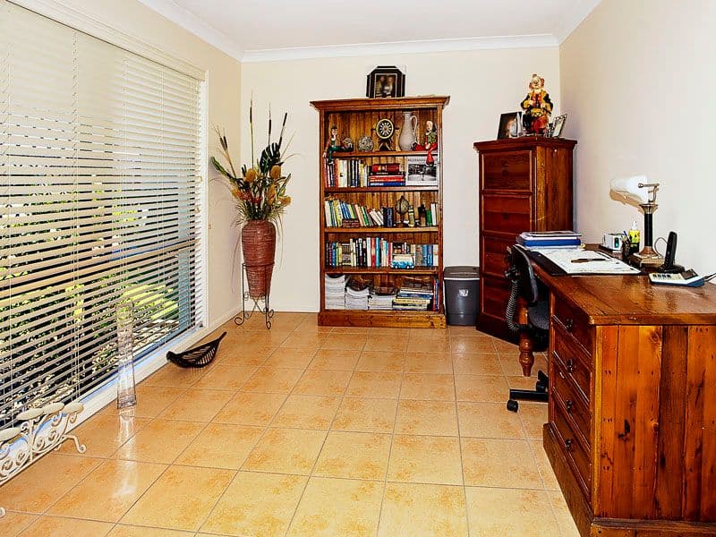 13 Skandia Court, NEWPORT QLD 4020, Newport - Thumbnail 3