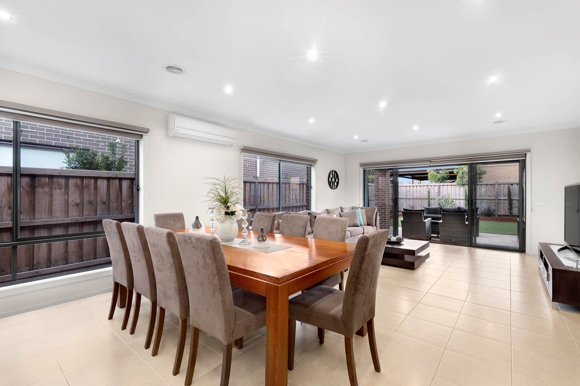 37 Aubisque Close, Plumpton VIC 3335, Plumpton - Thumbnail 2