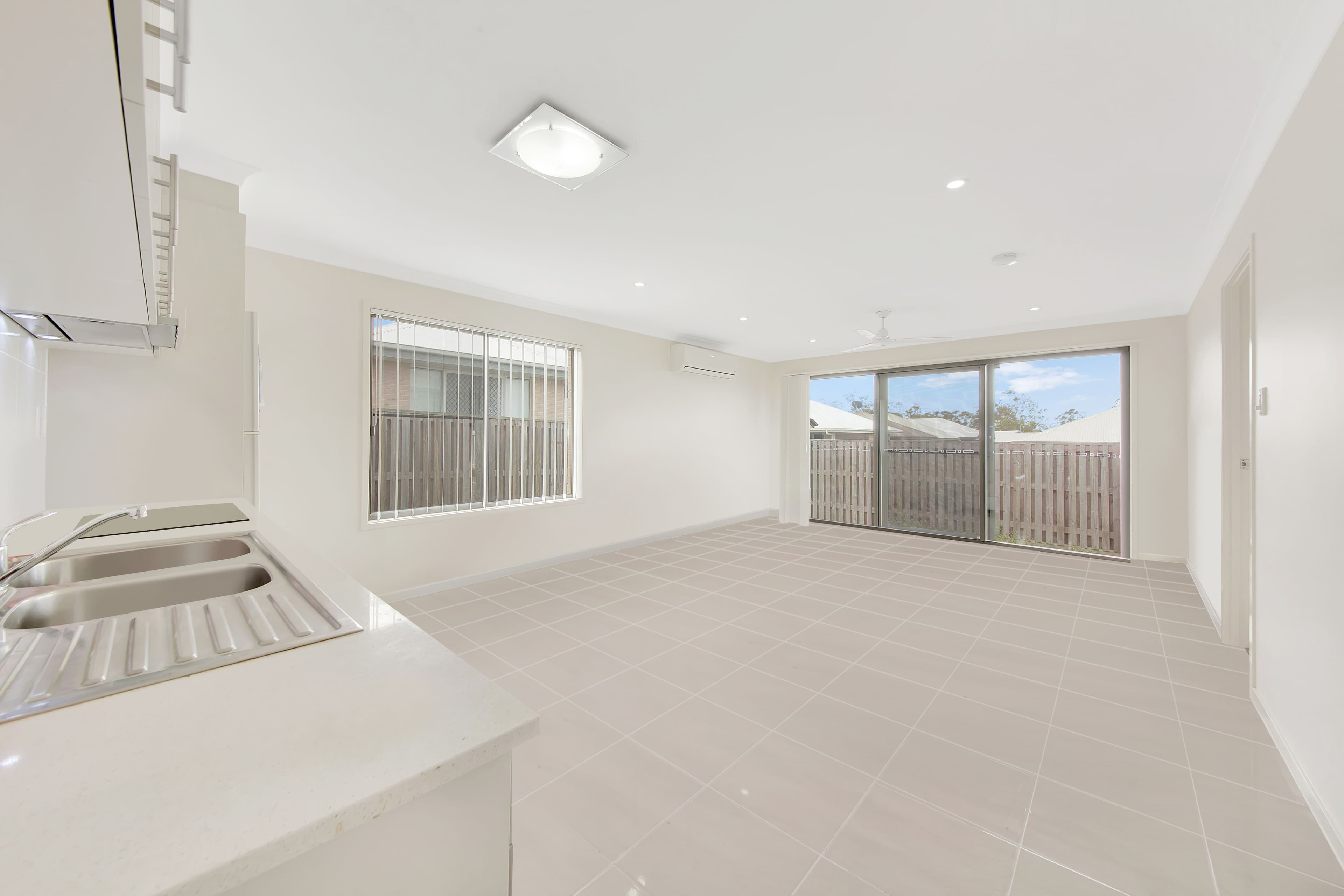 54 Harmony Drive, Clinton QLD 4680, Clinton - Thumbnail 2