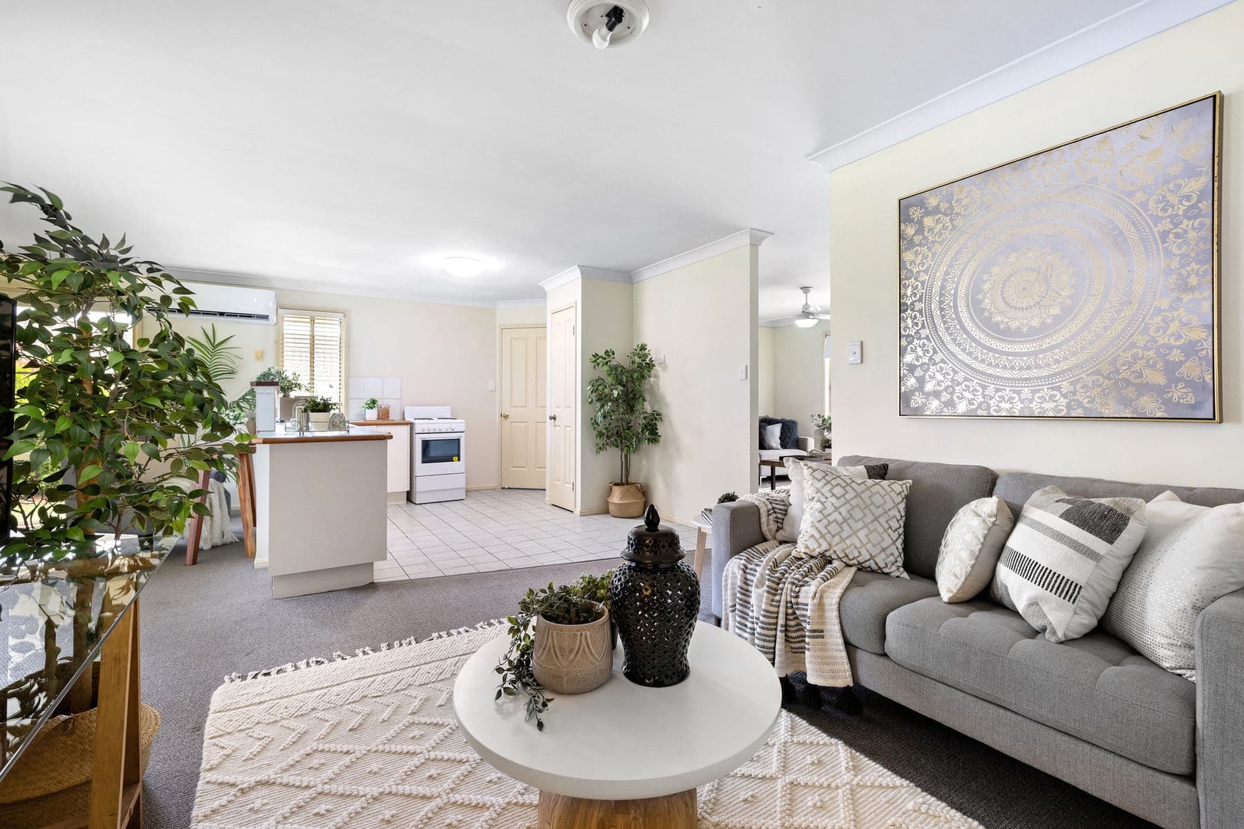 11 Tenterfield Place, Forest Lake QLD 4078, Forest Lake - Thumbnail 3
