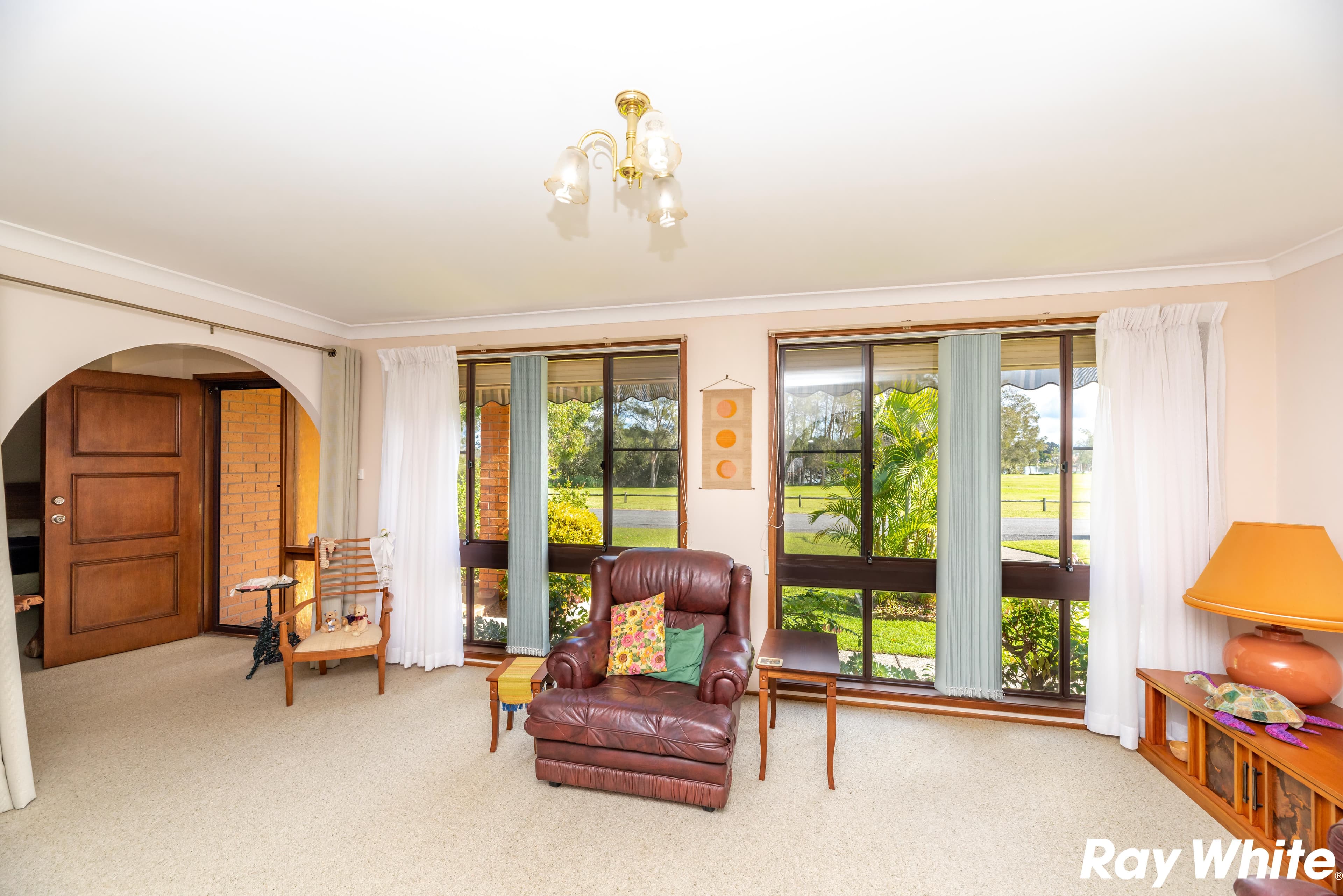 8 Pipers Bay Drive, Forster - Thumbnail 3