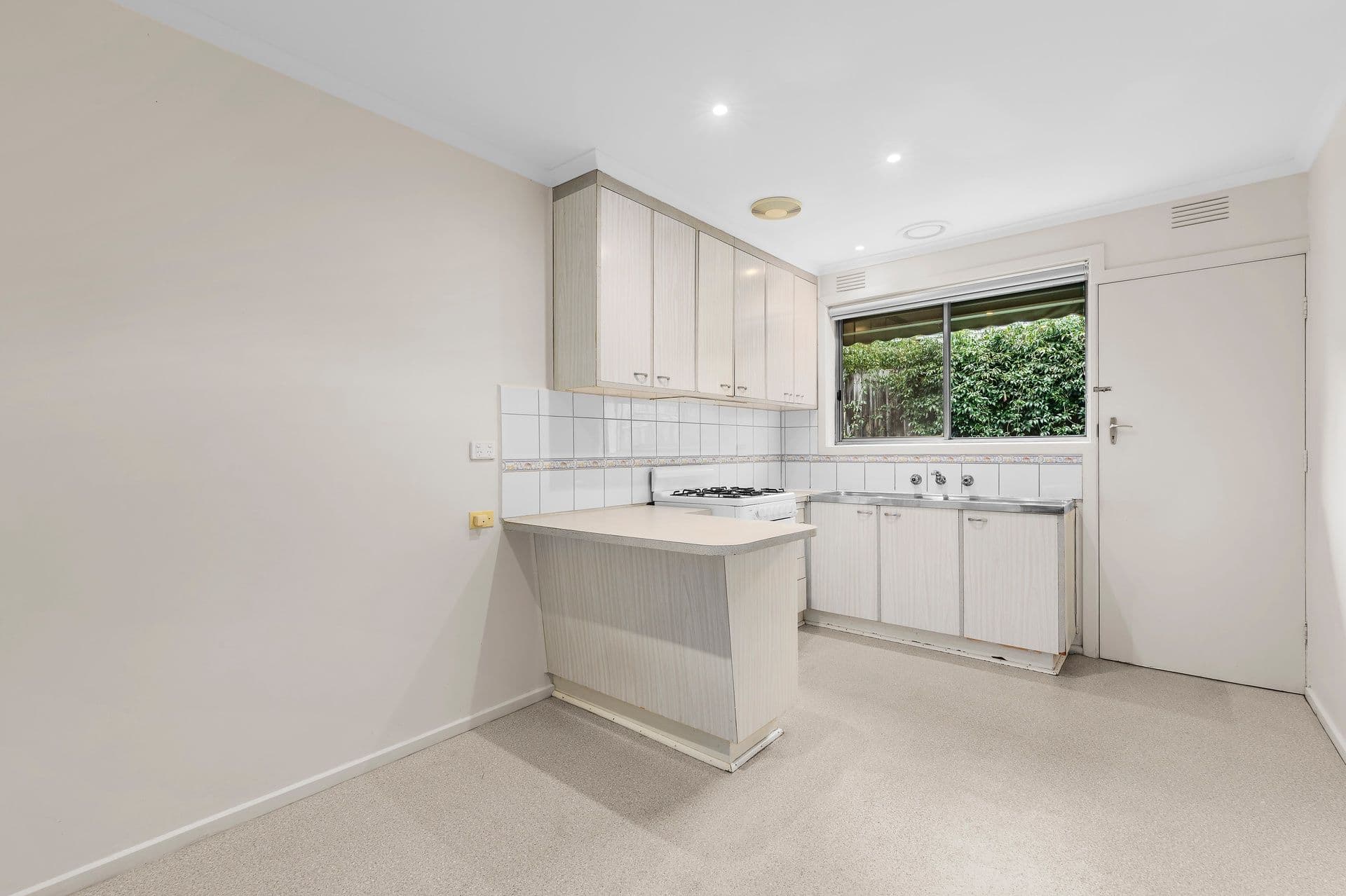 181-185 Grimshaw Street, Greensborough VIC 3088, Greensborough - Thumbnail 3