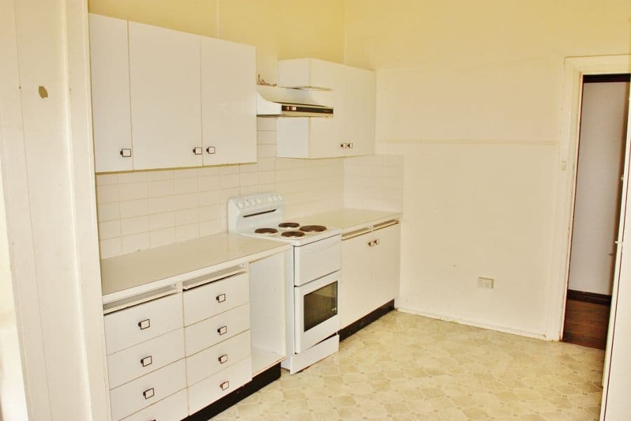 73 Thornhill Street, YOUNG NSW 2594, Young - Thumbnail 3