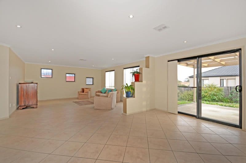 6 Angell Place, BANKS ACT 2906, Banks - Thumbnail 5