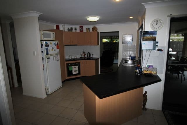 100 Russell Road, Burekup WA 6227, Burekup - Thumbnail 2