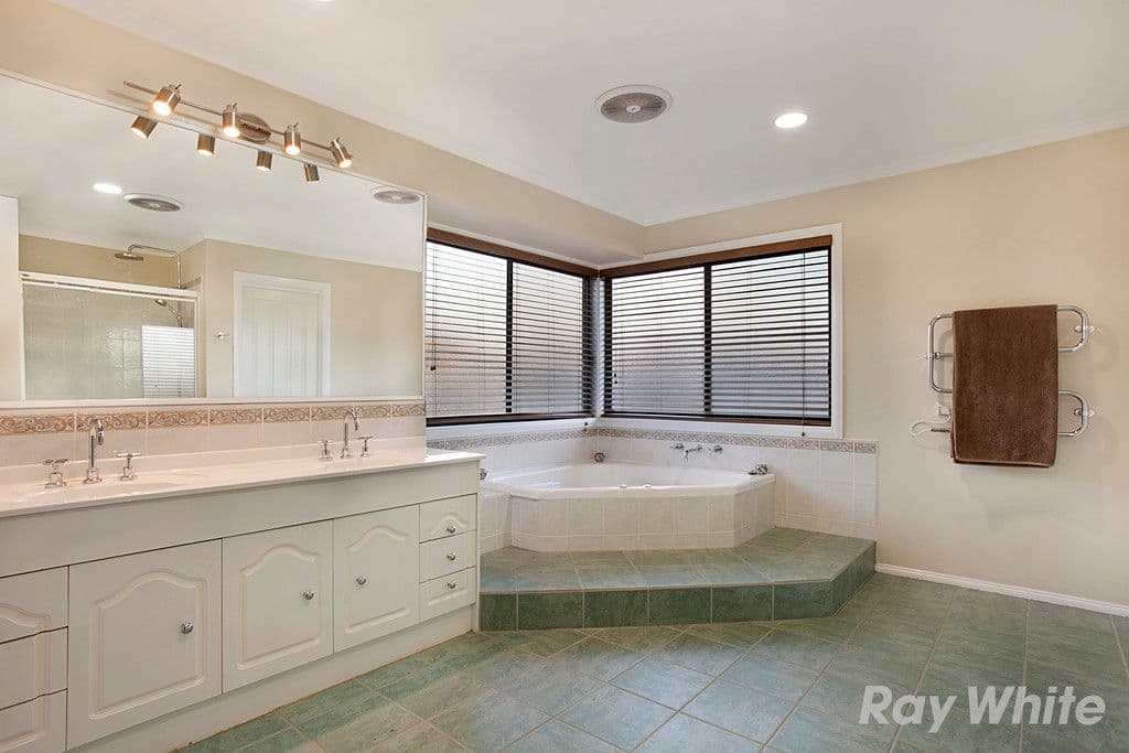53 Valleyview Drive, Rowville VIC 3178, Rowville - Thumbnail 8
