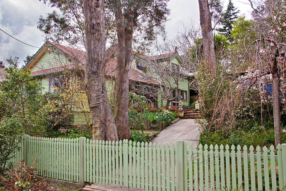 9 Thirroul Avenue, Blackheath - Image 1