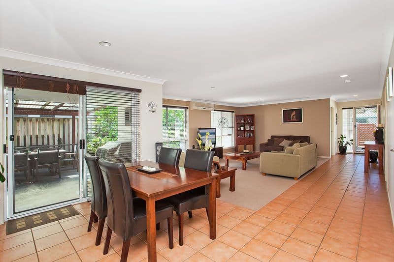 57 Seville Circuit, BURLEIGH WATERS QLD 4220, Burleigh Waters - Thumbnail 5