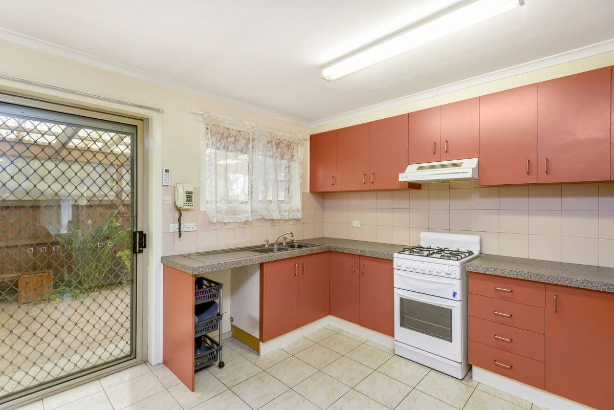 13 Deutgam Street, Werribee VIC 3030, Werribee - Thumbnail 4