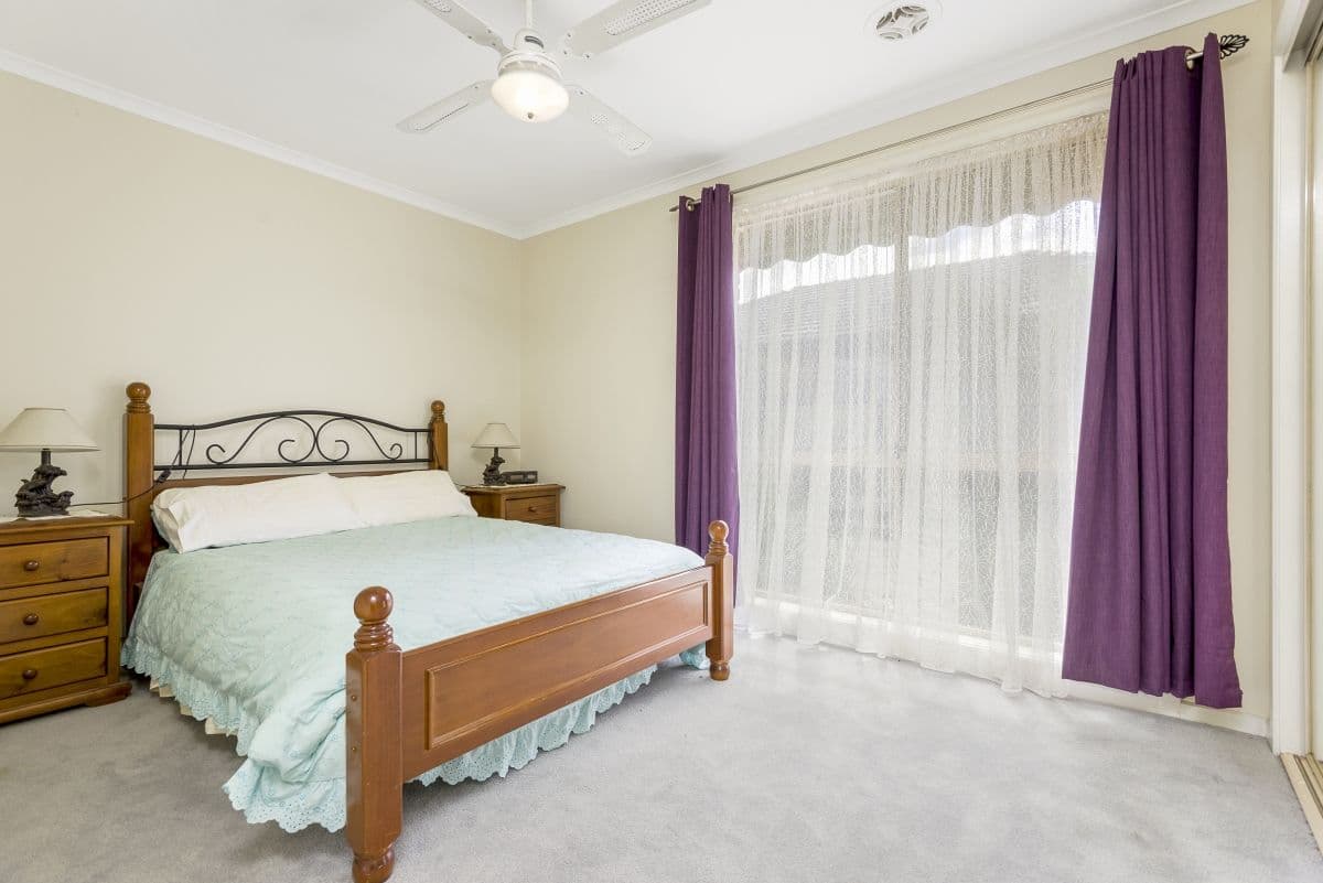 13 Deutgam Street, Werribee VIC 3030, Werribee - Thumbnail 5