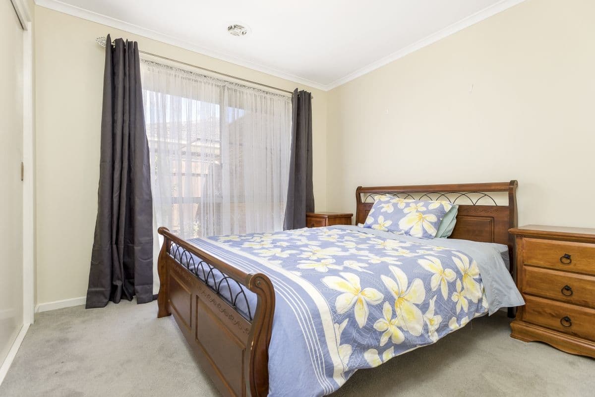 13 Deutgam Street, Werribee VIC 3030, Werribee - Thumbnail 7