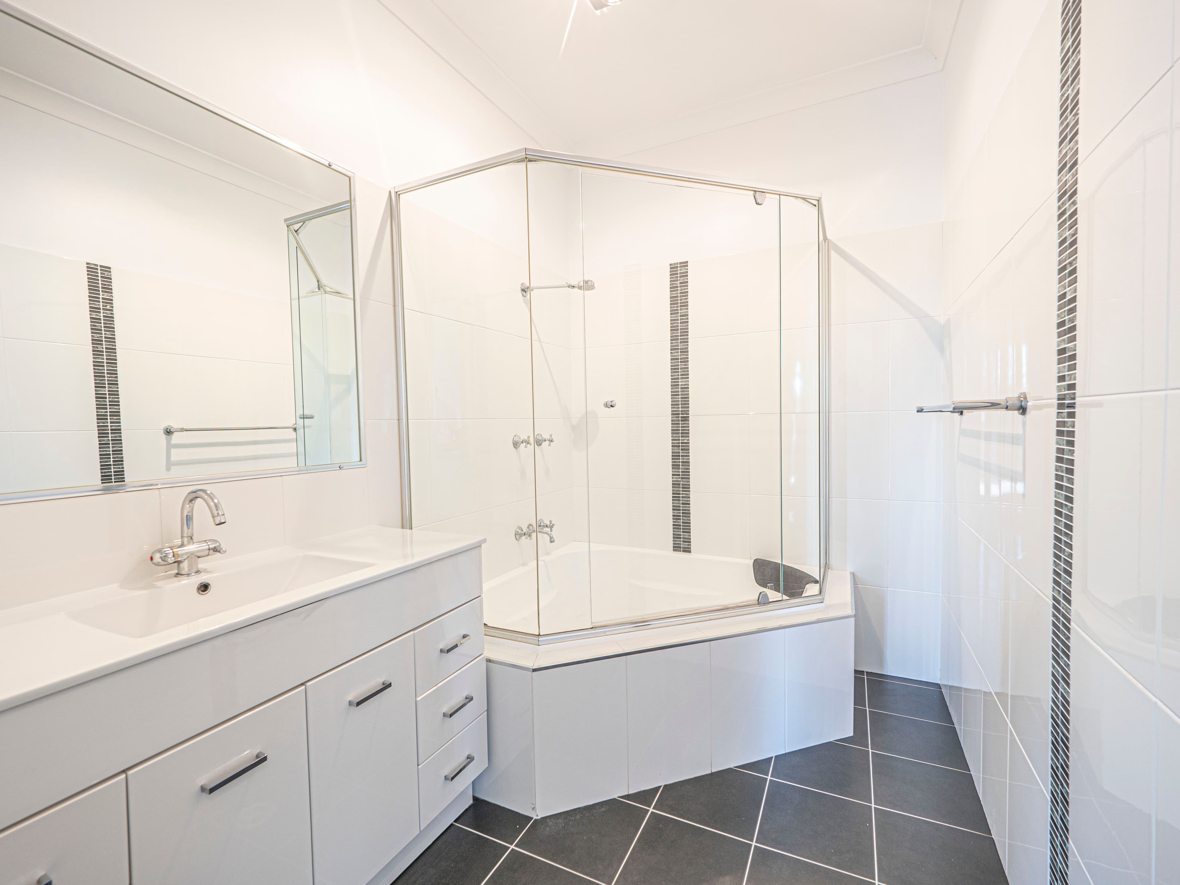 1 Floral Avenue, East Lismore - Thumbnail 4