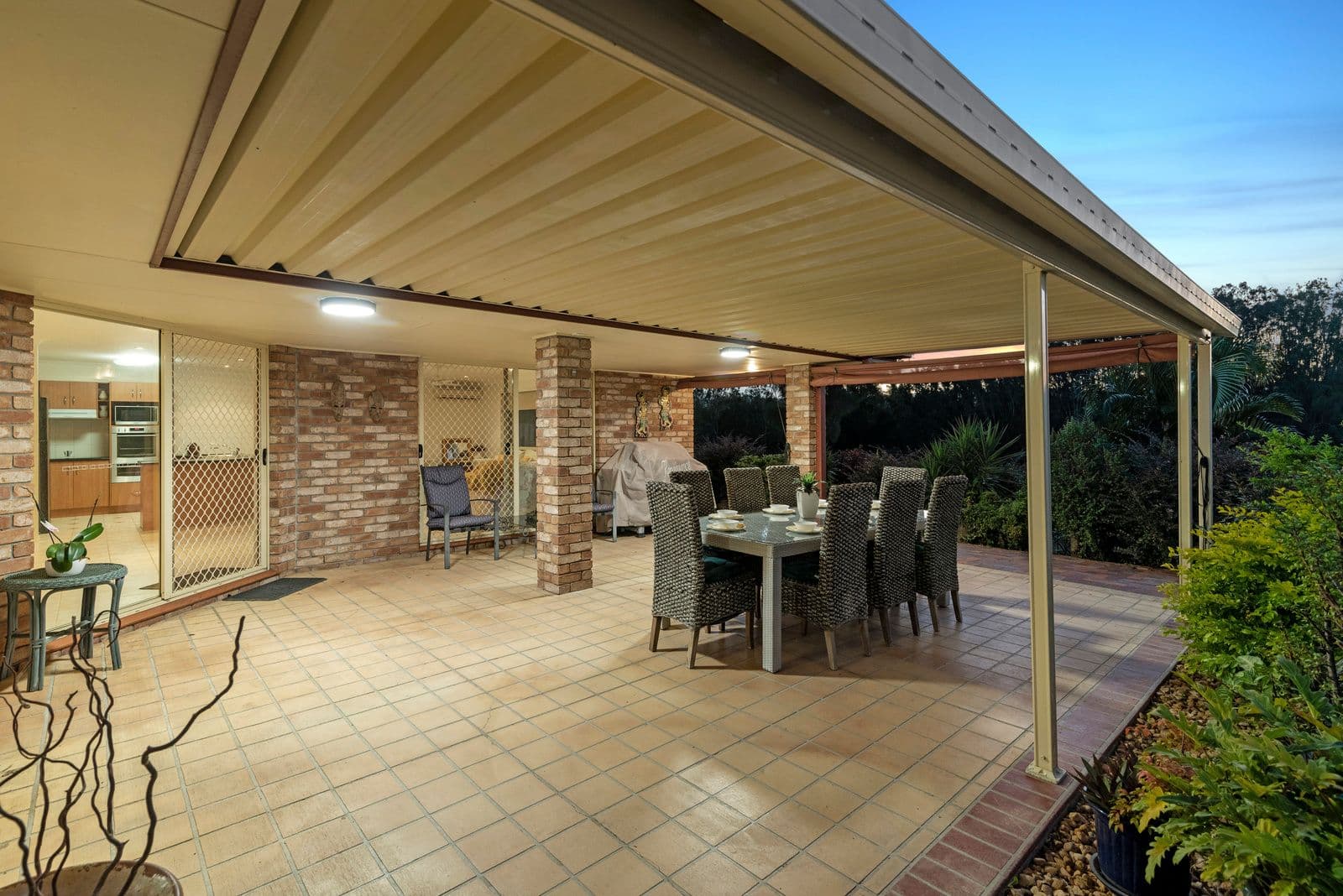 33 Tussock Crescent, Elanora QLD 4221, Elanora - Thumbnail 4