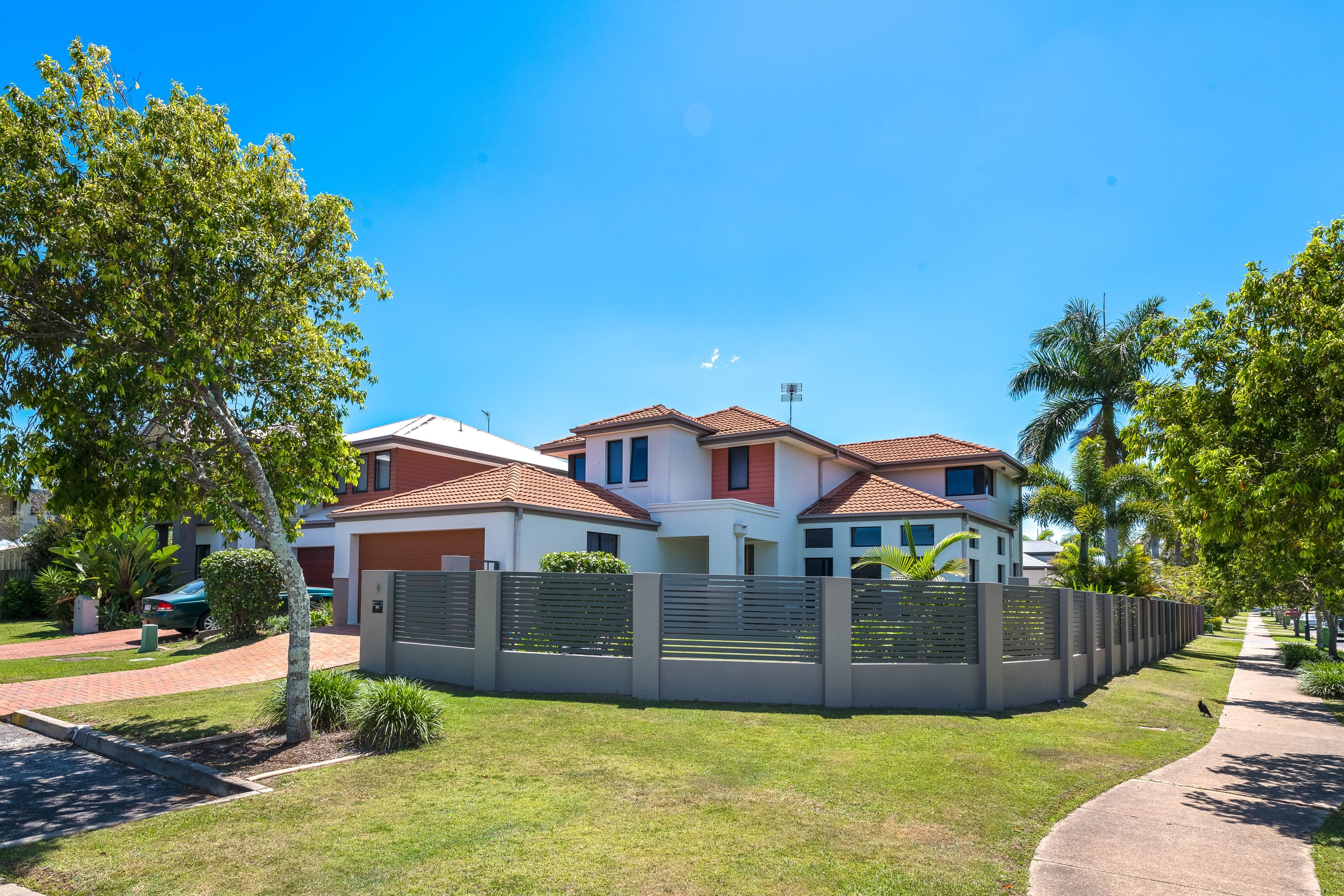 1 Torrevella Vista, Coombabah QLD 4216, Coombabah - Thumbnail 2