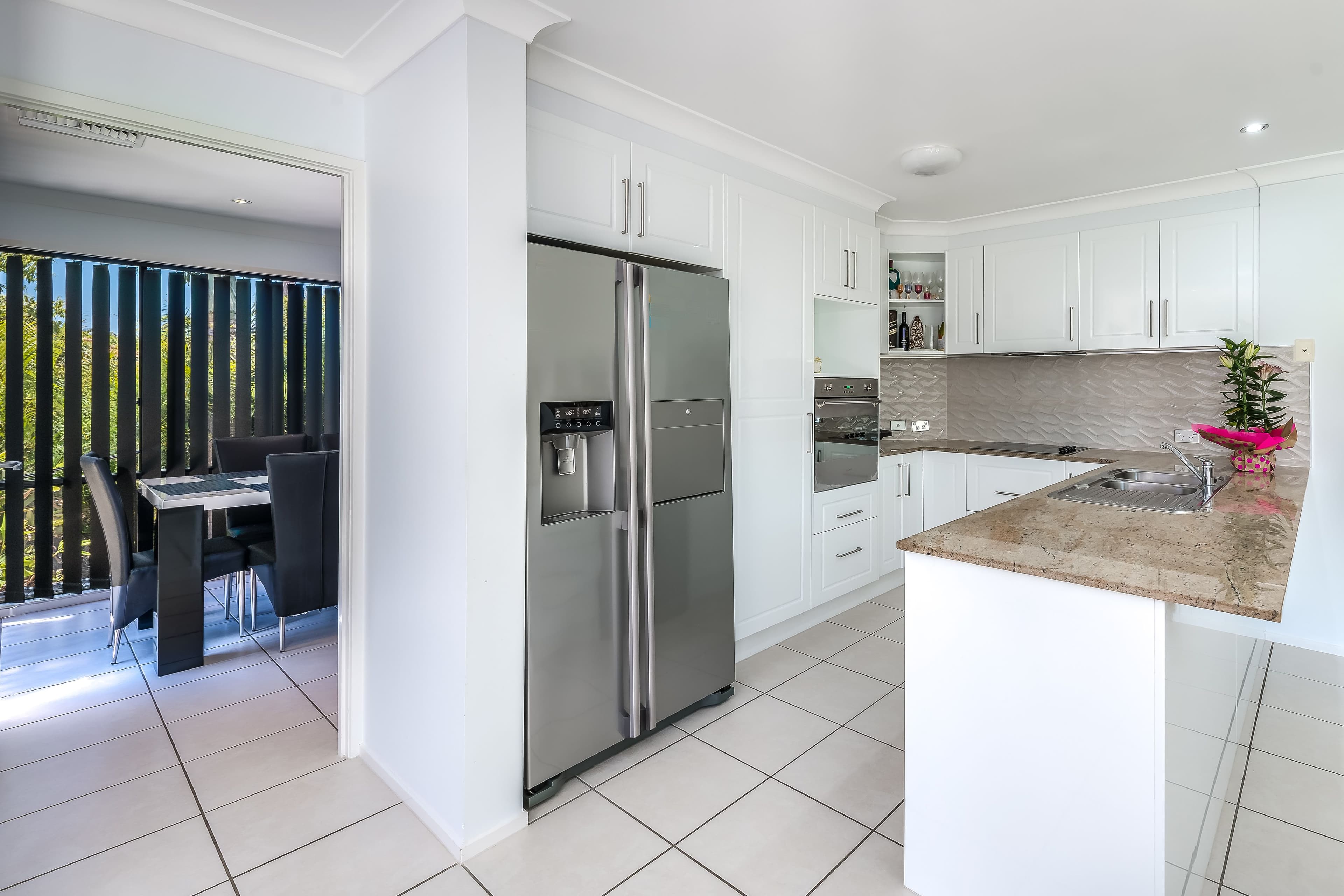1 Torrevella Vista, Coombabah QLD 4216, Coombabah - Thumbnail 8