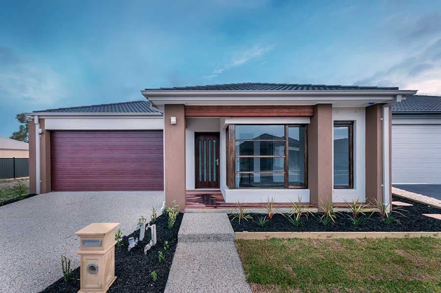 25 Viewmont Avenue, Craigieburn VIC 3064, Craigieburn - Image 1