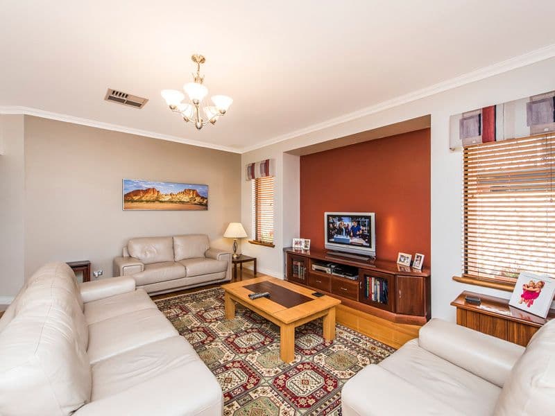 6 Liesham Crescent, Baldivis WA 6171, Baldivis - Thumbnail 2