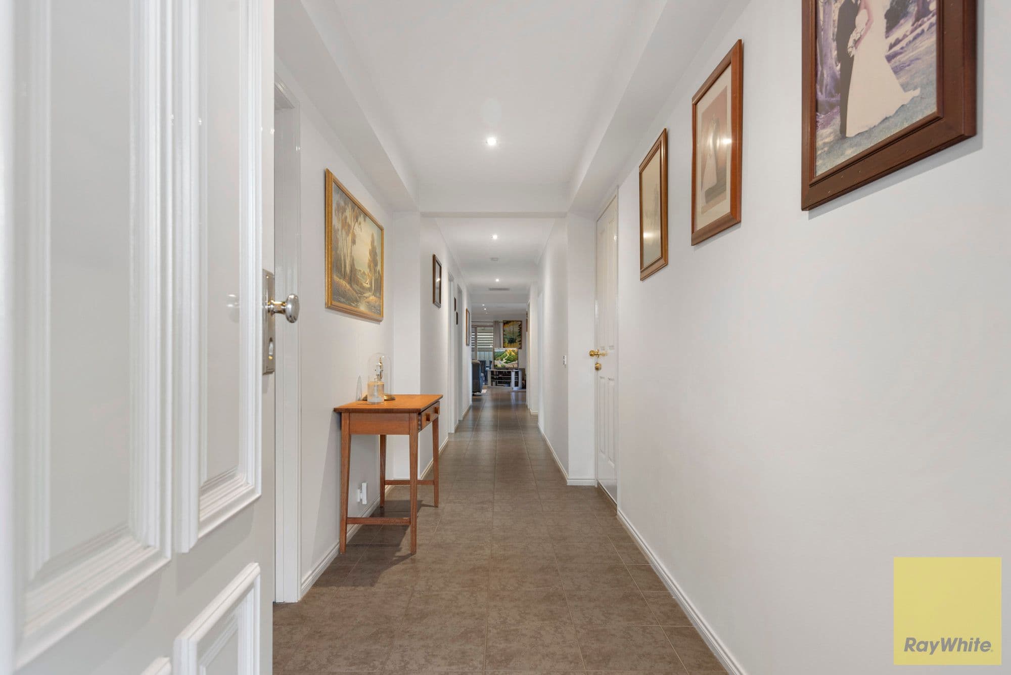 9 Bradman Drive, Tarneit VIC 3029, Tarneit - Thumbnail 2