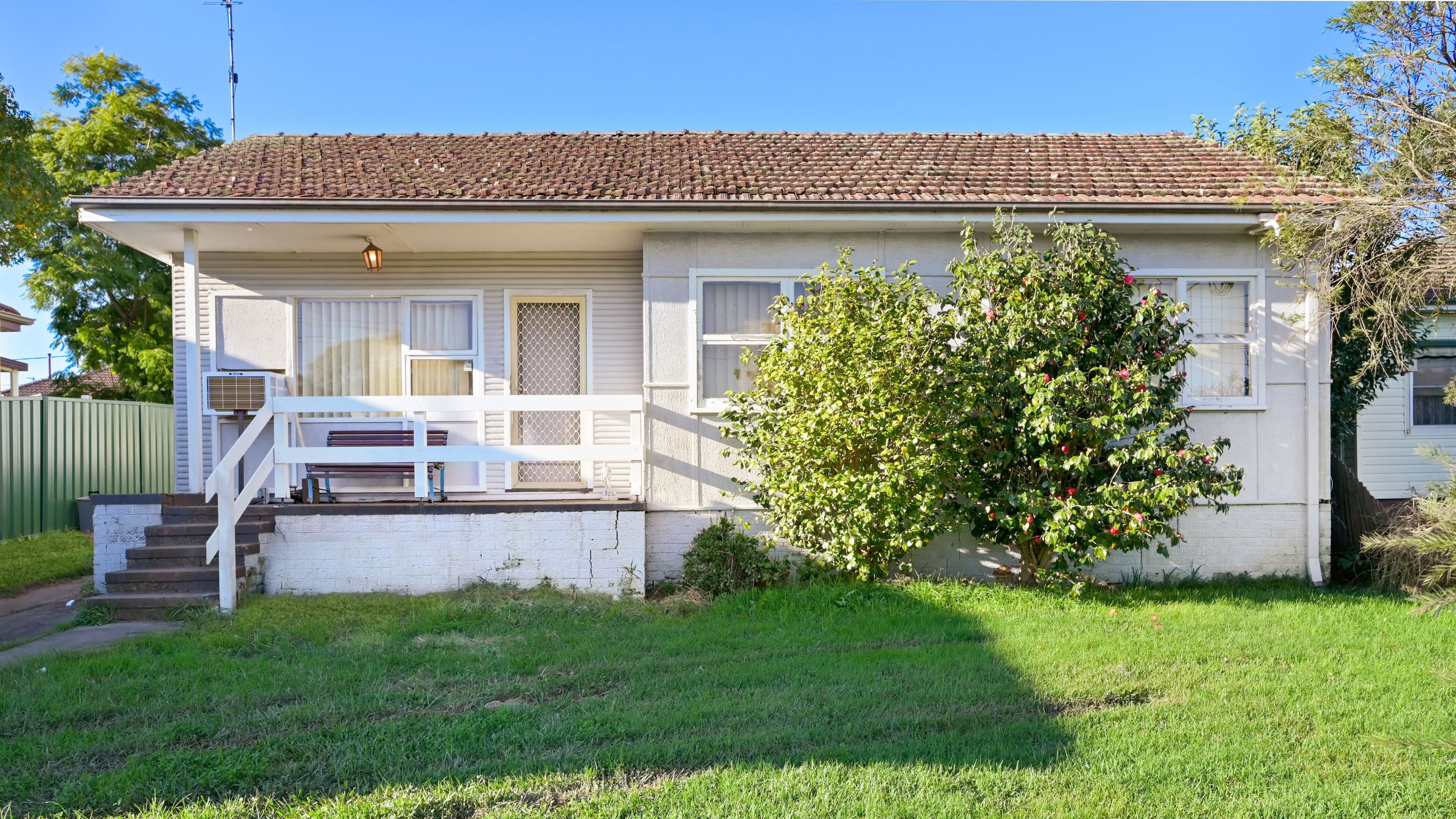 10 Bocking Avenue, Bradbury NSW 2560, Bradbury - Image 1