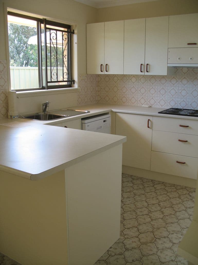 45 Buckingham Street West, STRATHPINE QLD 4500, Strathpine - Thumbnail 3