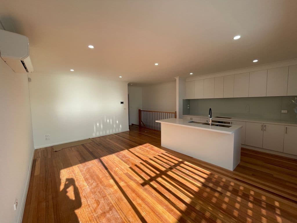 36 Seston Street, Reservoir VIC 3073, Reservoir - Thumbnail 3