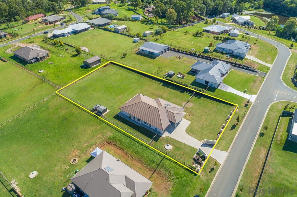132 Mountaintrack Drive, Wamuran QLD 4512, Wamuran - Thumbnail 3