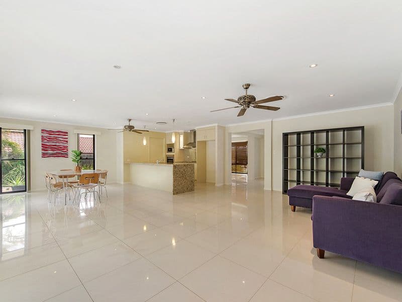 13 Fainter Court, Pacific Pines QLD 4211, Pacific Pines - Thumbnail 7