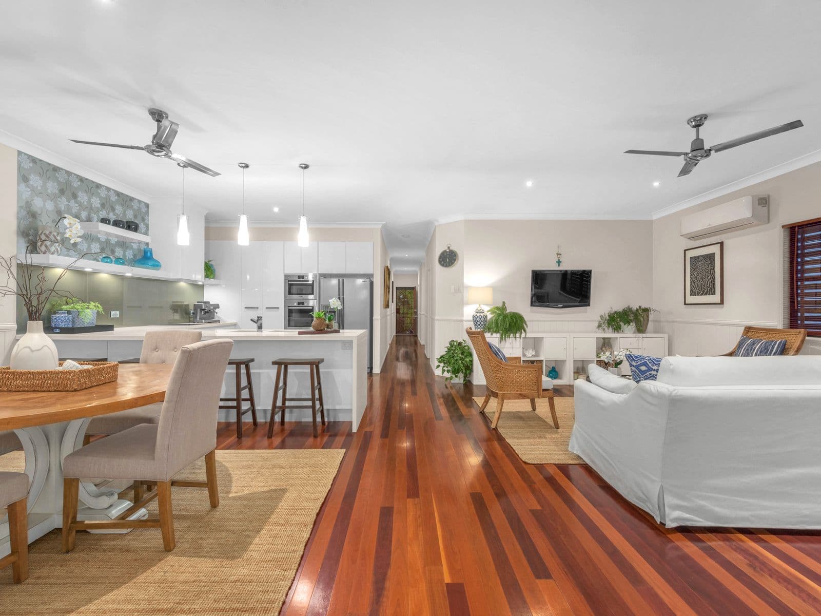 57 Wyena Street, Camp Hill QLD 4152, Camp Hill - Thumbnail 2