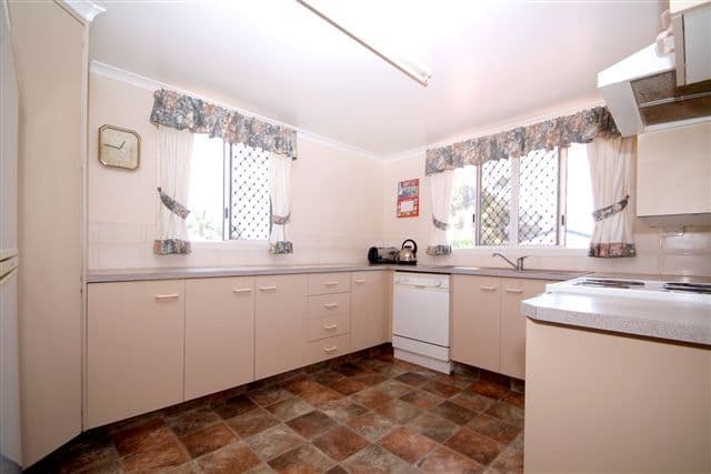 61 Drummond Street, RANGEVILLE QLD 4350, Rangeville - Thumbnail 2