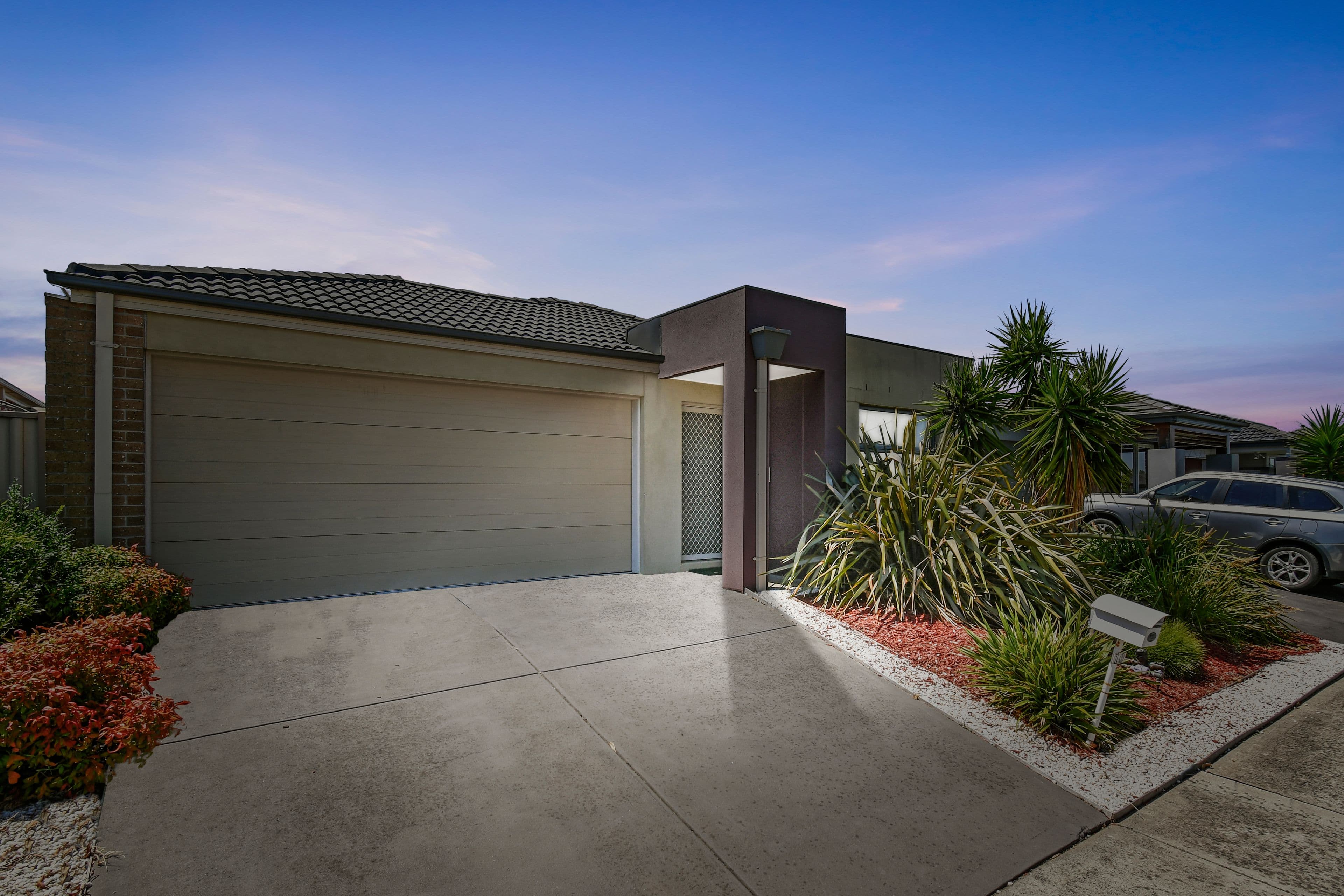10 Rosella Avenue, Pakenham VIC 3810, Pakenham - Image 1