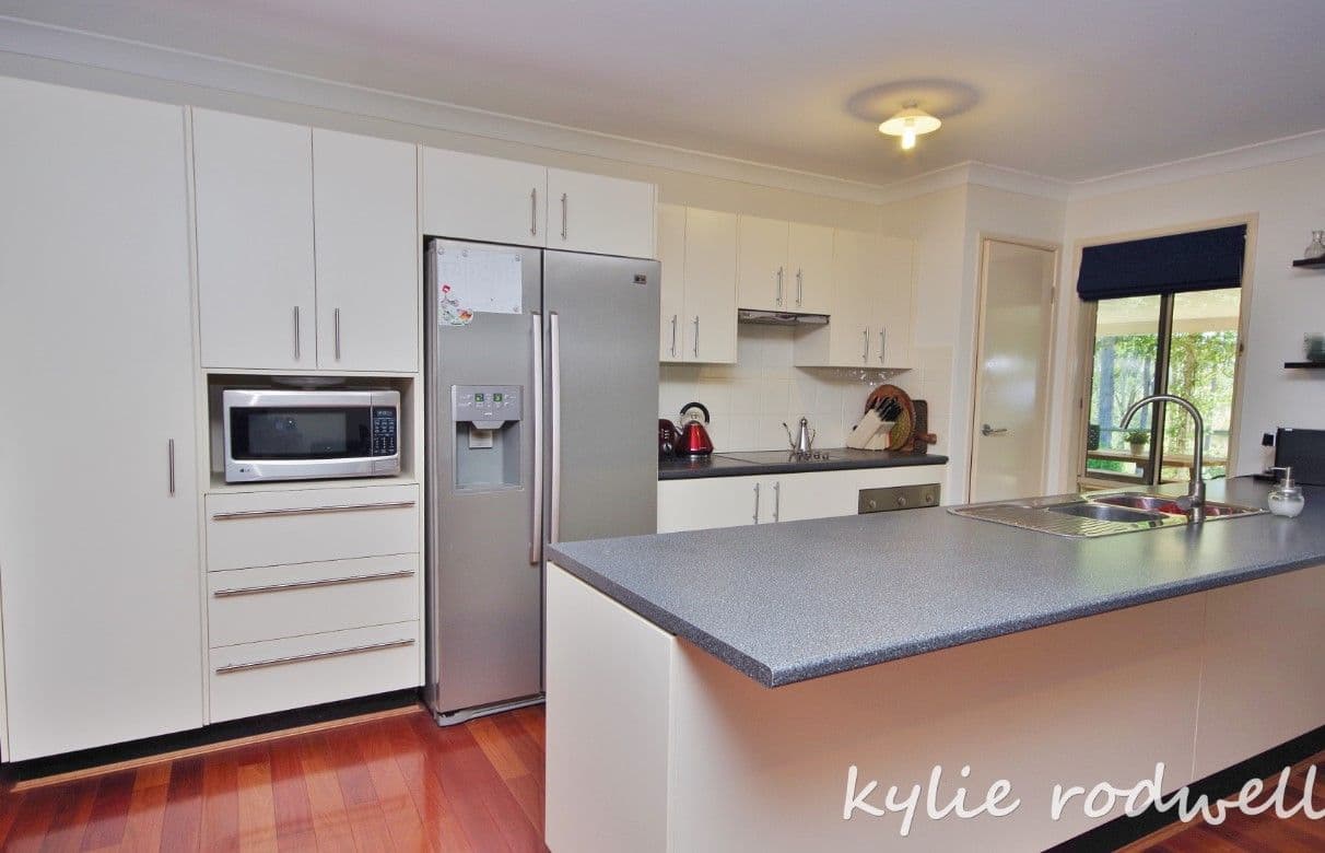 19 Paxton Court, Gleneagle QLD 4285, Gleneagle - Thumbnail 4