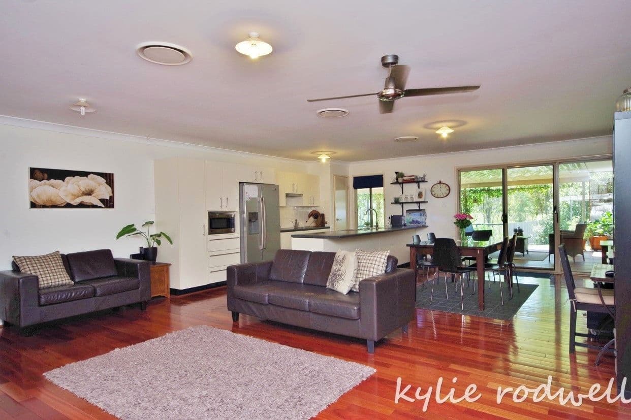 19 Paxton Court, Gleneagle QLD 4285, Gleneagle - Thumbnail 7