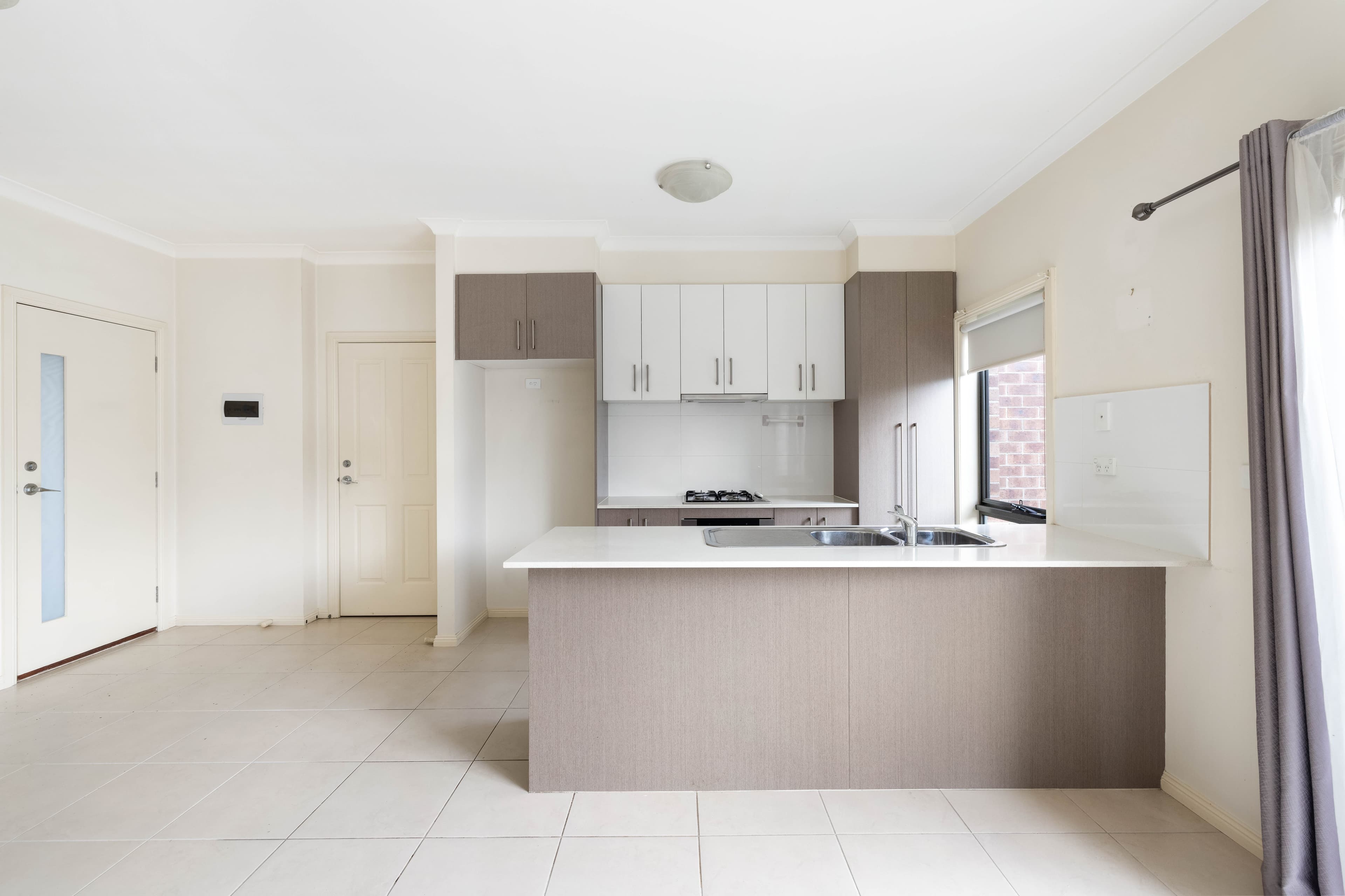 17 Hilda Street, Glenroy VIC 3046, Glenroy - Thumbnail 4