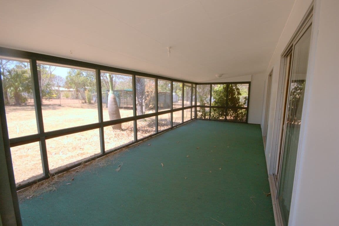 29 Shannon Crescent, DYSART QLD 4745, Dysart - Thumbnail 2