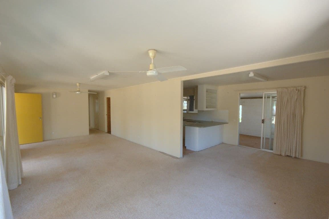 29 Shannon Crescent, DYSART QLD 4745, Dysart - Thumbnail 6