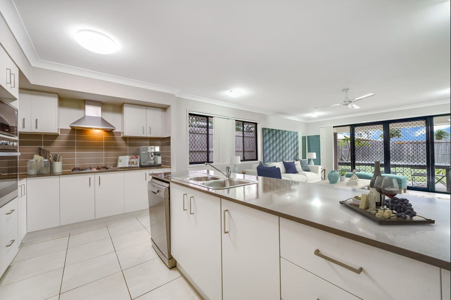 19 Sunstone Court, Logan Reserve QLD 4133, Logan Reserve - Thumbnail 2