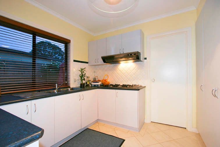 10 Stockdale Avenue, CLAYTON VIC 3168, Clayton - Thumbnail 4