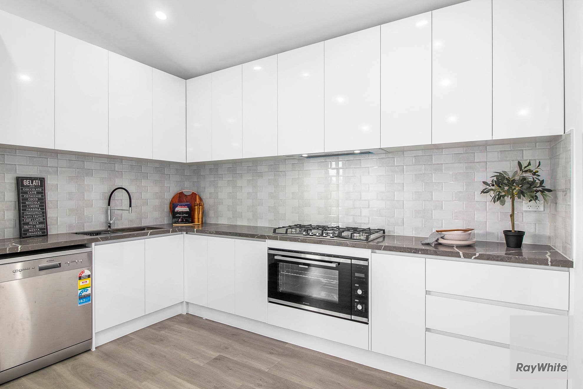 10 Puritan Street, Rockbank VIC 3335, Rockbank - Thumbnail 6